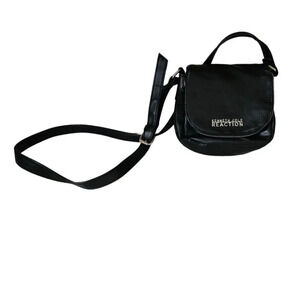 Kenneth Cole Reaction Manmade Leather  Small Crossbody Purse Zipper Compartment